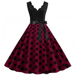 Vestido vintage rojo burdeos con lunares negros